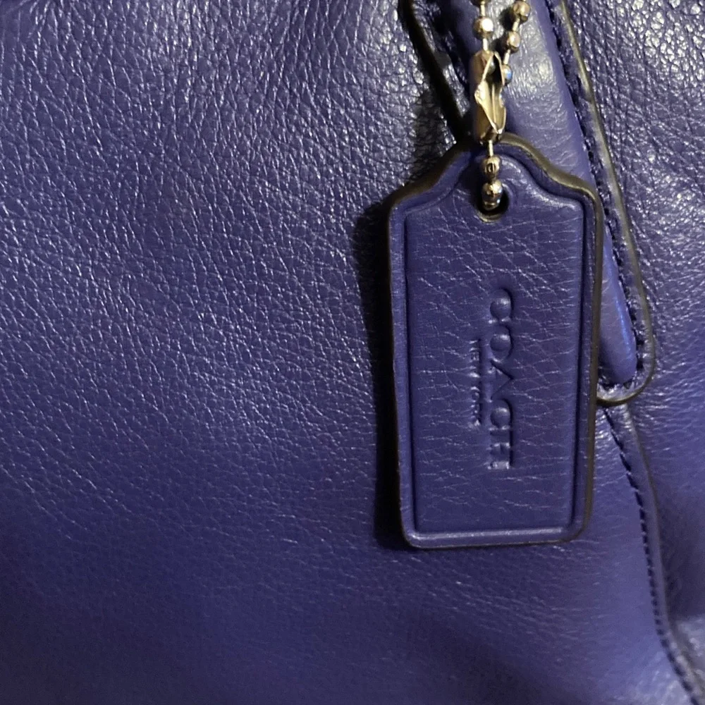 Coach Mini Kelsey Crossbody Stachel Purse Like New! - Picture 4 of 11